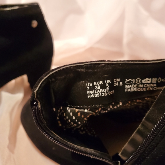 Women's Hush Puppies Black Suede Boots- wide - Picture 5 of 5